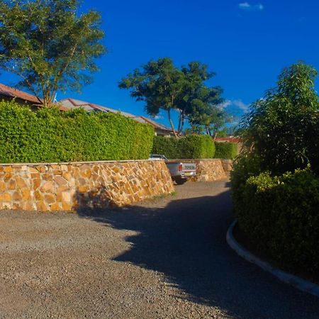 Douglas Lodge & Apartments Lilongwe Exterior foto