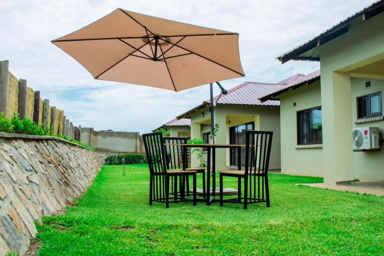 Douglas Lodge & Apartments Lilongwe Exterior foto