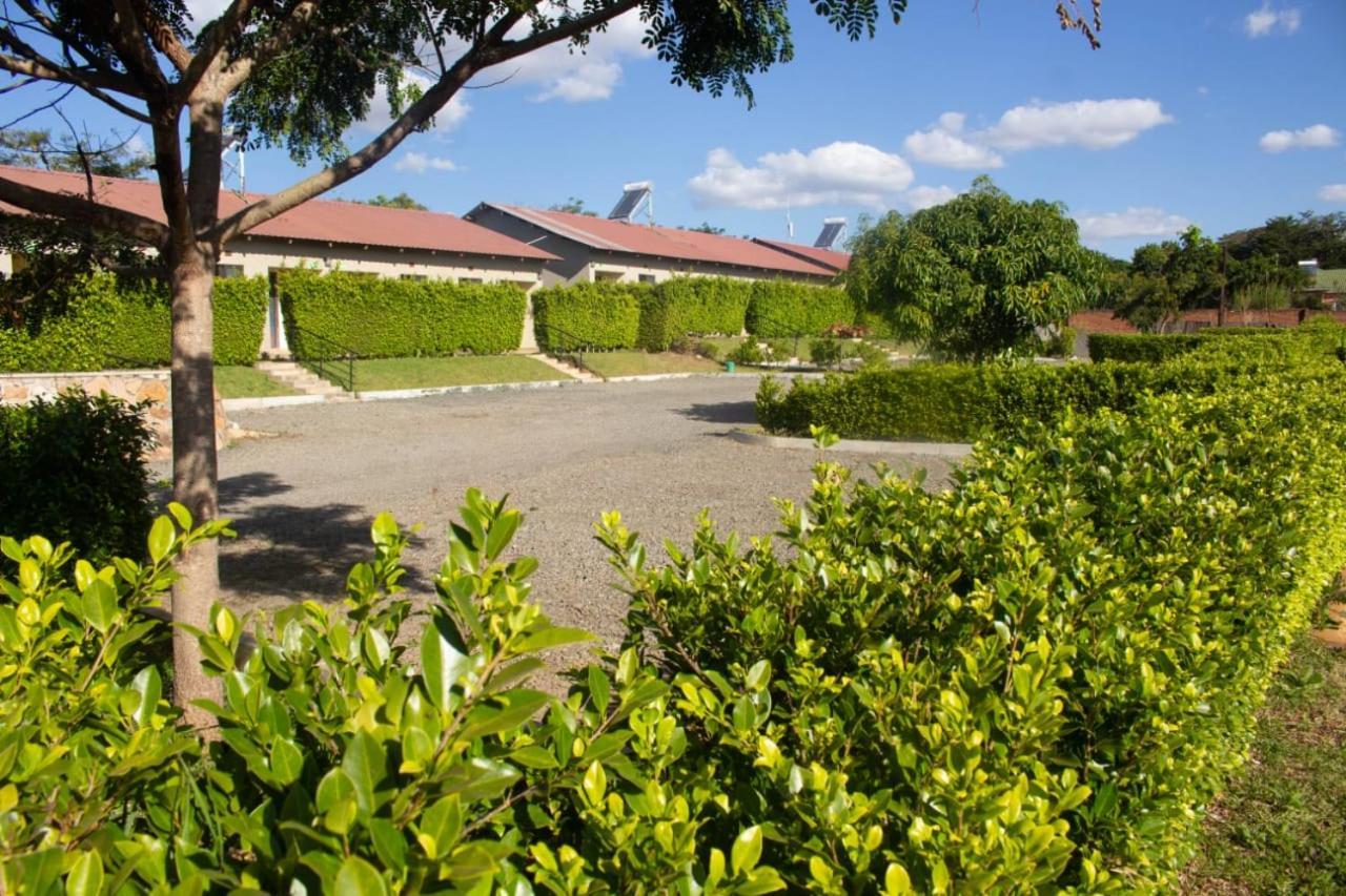 Douglas Lodge & Apartments Lilongwe Exterior foto